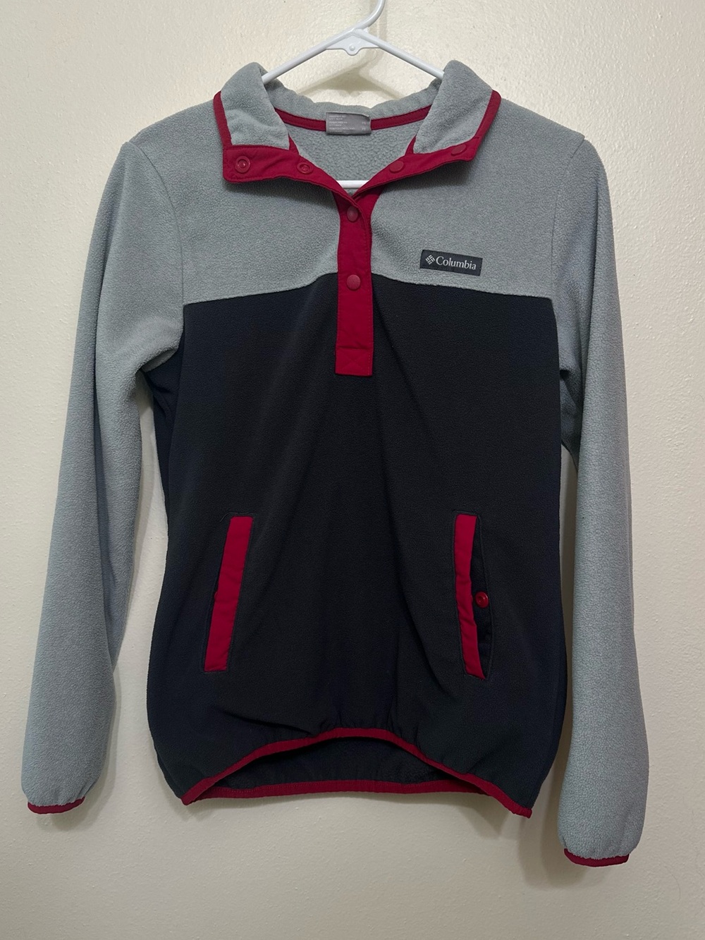 Columbia Gray and Red Fleece Snap Pullover